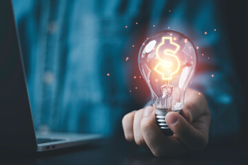 在雨中漫步的时候你是什么样的心情 【我看见你在雨中漫步】的英文怎么写啊