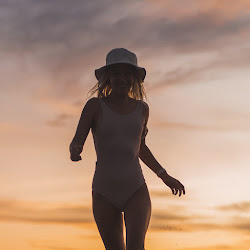 十个笑到你肚子疼的笑话60字 10万个冷笑话